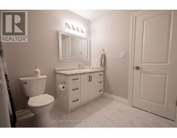 825 BINNING STREET W - 31