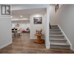 825 BINNING STREET W - 43