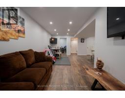 825 BINNING STREET W - 45