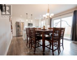 825 BINNING STREET W - 9