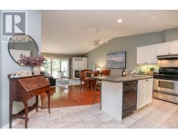 20 - 1241 BEAVERBROOK AVENUE - 11