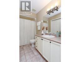 20 - 1241 BEAVERBROOK AVENUE - 36