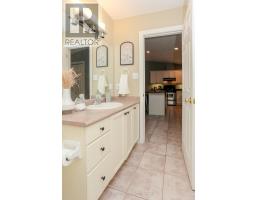 20 - 1241 BEAVERBROOK AVENUE - 37