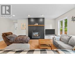 215 DERUITER DRIVE - 13