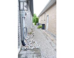 18 - 132 ROBIN RIDGE DRIVE - 26