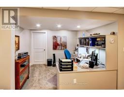 811 CLEARVIEW CRESCENT - 23
