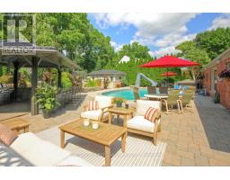 811 CLEARVIEW CRESCENT - 32