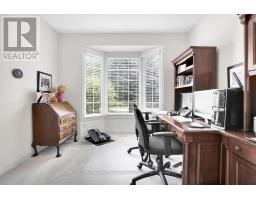 61 CALVERT LANE - 29