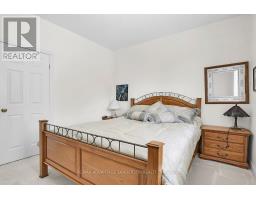 61 CALVERT LANE - 32