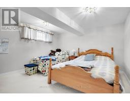61 CALVERT LANE - 40