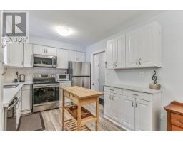 450 JOHN STREET S - 6