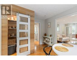 32 BRISCOE STREET E - 18
