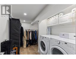 32 BRISCOE STREET E - 25