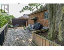 32 BRISCOE STREET E - 34
