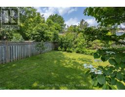 32 BRISCOE STREET E - 37
