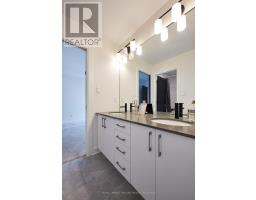 927 UPPER POINT AVENUE - 32