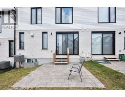 927 UPPER POINT AVENUE - 47