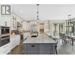 18 - 7091 CLAYTON WALK - 15