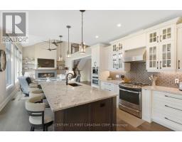 18 - 7091 CLAYTON WALK - 17