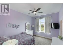 18 - 7091 CLAYTON WALK - 28