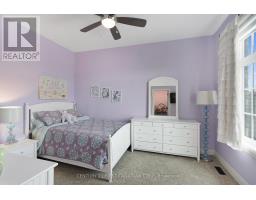 18 - 7091 CLAYTON WALK - 29