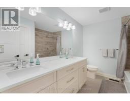 18 - 7091 CLAYTON WALK - 30