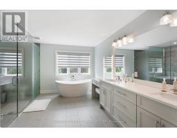 18 - 7091 CLAYTON WALK - 35