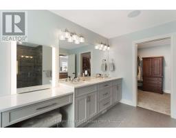 18 - 7091 CLAYTON WALK - 37