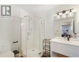 18 - 7091 CLAYTON WALK - 42