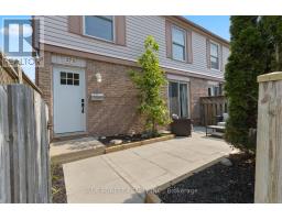 375 EVERGLADE CRESCENT - 3