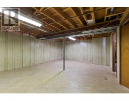 375 EVERGLADE CRESCENT - 37
