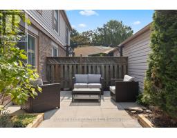 375 EVERGLADE CRESCENT - 4