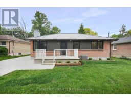 5 THORNCREST CRESCENT - 2