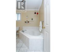 20 LINDEN LANE - 17