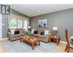 20 LINDEN LANE - 5