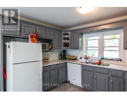 425 RIVERSIDE DRIVE - 23