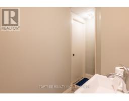 425 RIVERSIDE DRIVE - 32