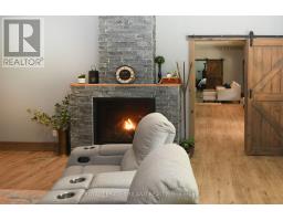7264 RIDGE ROAD - 11