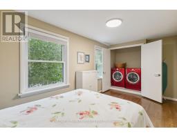4 LINKSGATE ROAD - 33