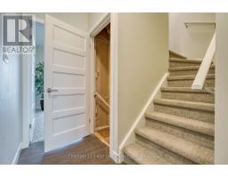 946 WEST VILLAGE SQUARE - 39