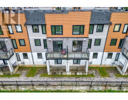 946 WEST VILLAGE SQUARE - 42