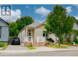 11 PEGLER STREET - 3