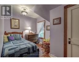 8961 IONA ROAD - 35