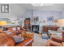 40 LAKESIDE CIRCLE - 10