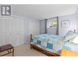 40 LAKESIDE CIRCLE - 34