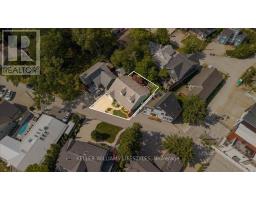 40 LAKESIDE CIRCLE - 44
