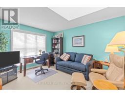 40 LAKESIDE CIRCLE - 8