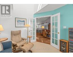 40 LAKESIDE CIRCLE - 9
