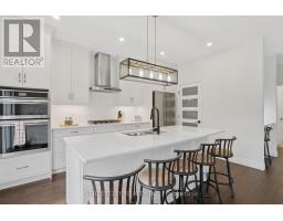 101 BASIL CRESCENT - 16