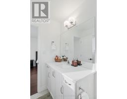 101 BASIL CRESCENT - 41
